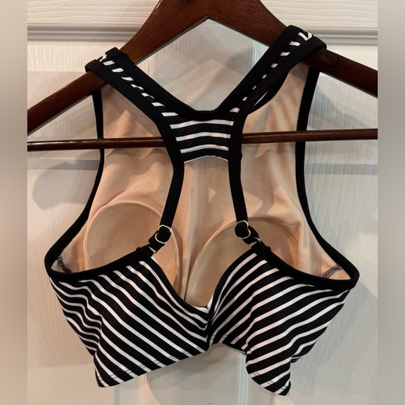 Kona Sol Women's High Neck Twist Front Bikini Top Size Small  Black Striped - Picture 2 of 11